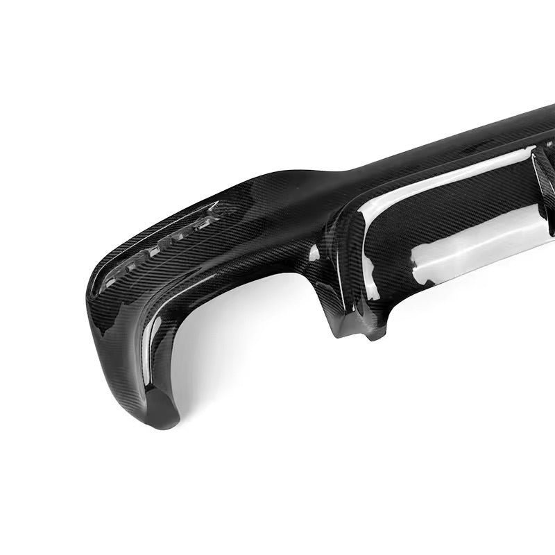 V Style Carbon Fiber Rear Diffuser - BMW G30 5 Series Pre-LCI